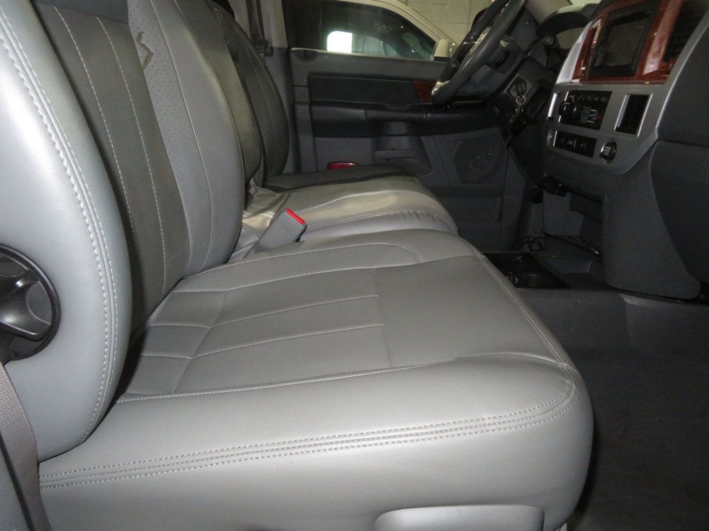 2007 Dodge Ram Laramie photo 31