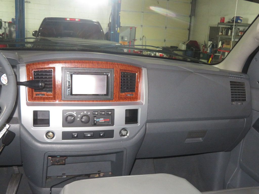 2007 Dodge Ram Laramie photo 33