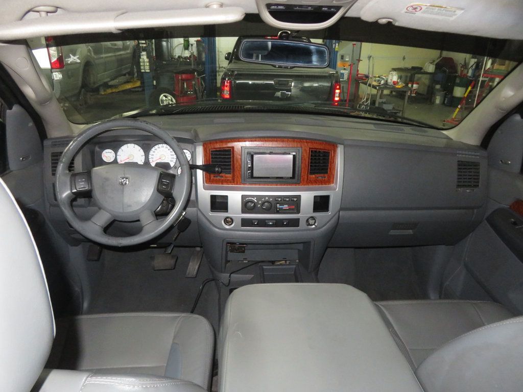 2007 Dodge Ram Laramie photo 35