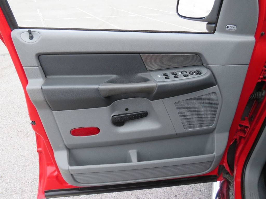 2007 Dodge Ram photo 10