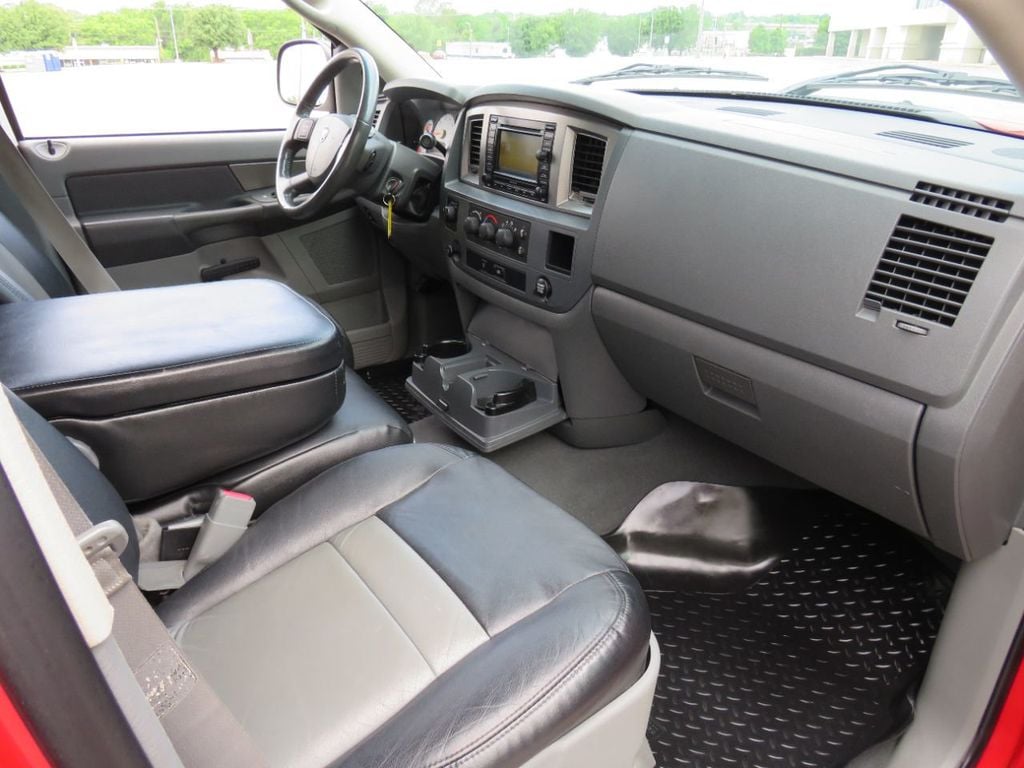 2007 Dodge Ram photo 15