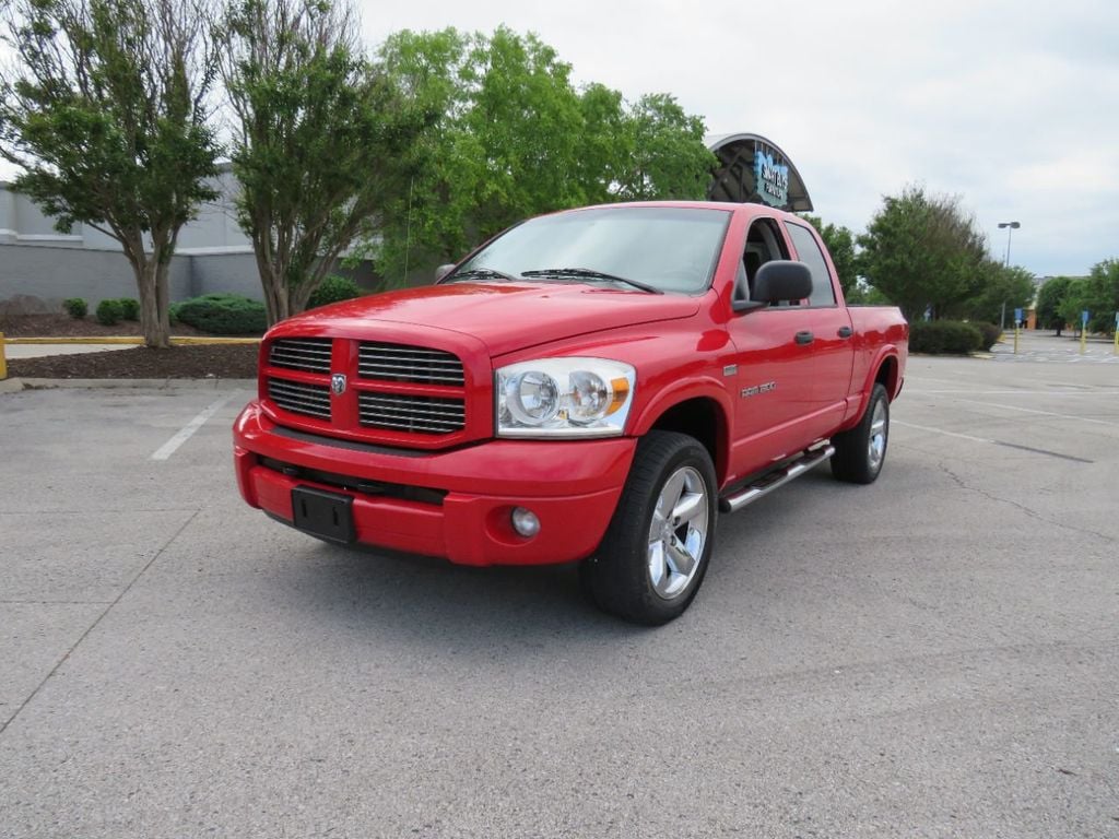 2007 Dodge Ram photo 2