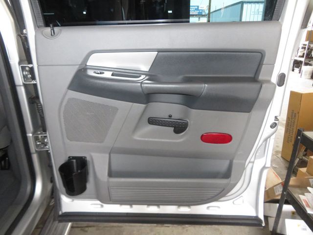 2007 Dodge Ram 2500 SLT 1OWNER MEGACAB CUMMINS DIESEL 4X4 EXTRA CLEAN LOW MILES  - 23018762 - 28