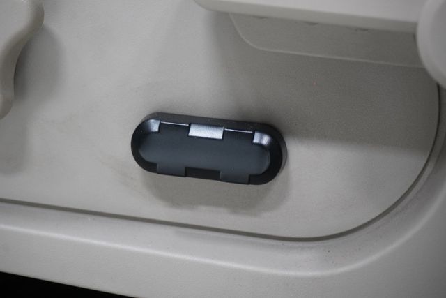 2007 Ford Explorer Sport Trac 2WD 4dr V6 XLT - 23002297 - 14