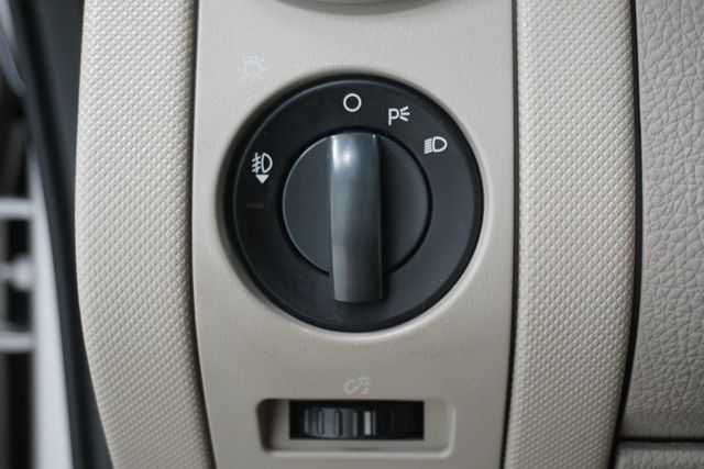 2007 Ford Explorer Sport Trac 2WD 4dr V6 XLT - 23002297 - 19