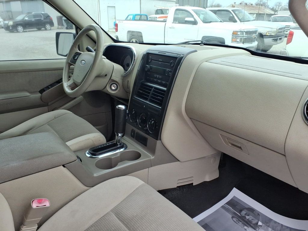 2007 Ford Explorer Sport Trac 2WD 4dr V6 XLT - 22996161 - 14