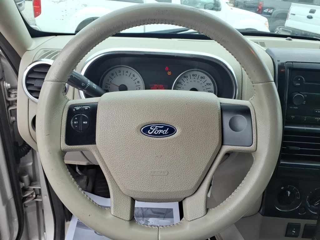 2007 Ford Explorer Sport Trac 2WD 4dr V6 XLT - 22996161 - 8