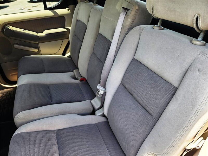 2007 Ford Explorer Sport Trac 2WD 4dr V6 XLT - 22845048 - 38