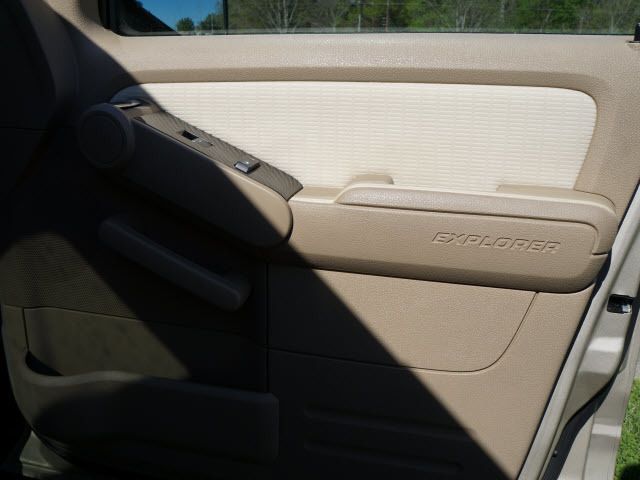 2007 Ford Explorer Sport Trac 2WD 4dr V6 XLT - 11960084 - 18