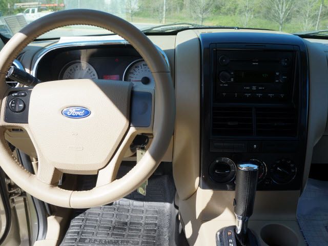 2007 Ford Explorer Sport Trac 2WD 4dr V6 XLT - 11960084 - 6