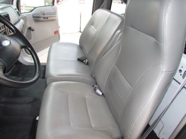 2007 Ford F750 Fuel - Lube Service Truck - 16545989 - 18