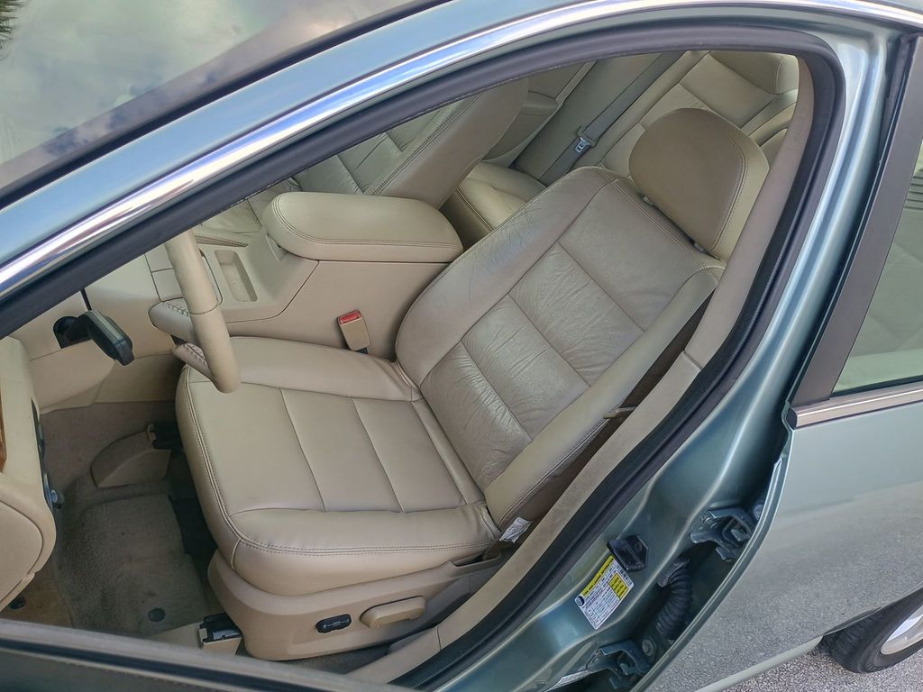 2007 Ford Five Hundred 4dr Sedan SEL FWD Clean Title Florida Car - 22956493 - 14