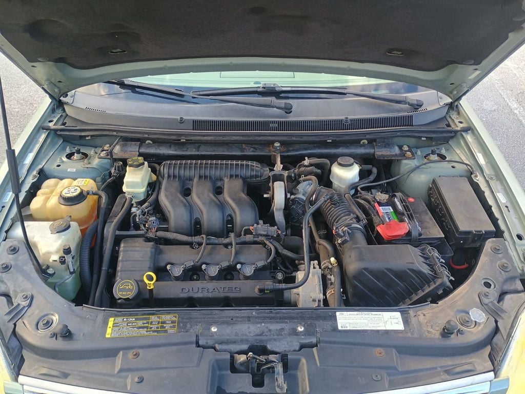 2007 Ford Five Hundred 4dr Sedan SEL FWD Clean Title Florida Car - 22956493 - 38