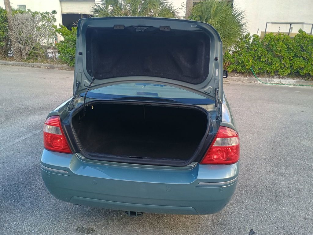 2007 Ford Five Hundred 4dr Sedan SEL FWD Clean Title Florida Car - 22956493 - 40