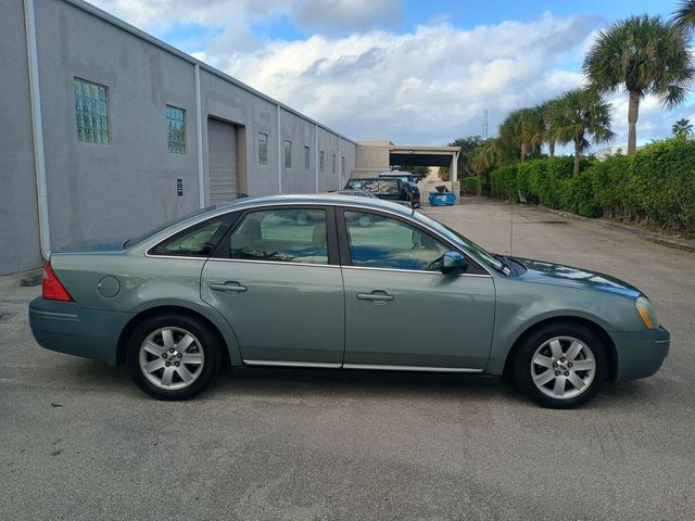 2007 Ford Five Hundred 4dr Sedan SEL FWD Clean Title Florida Car - 22956493 - 6