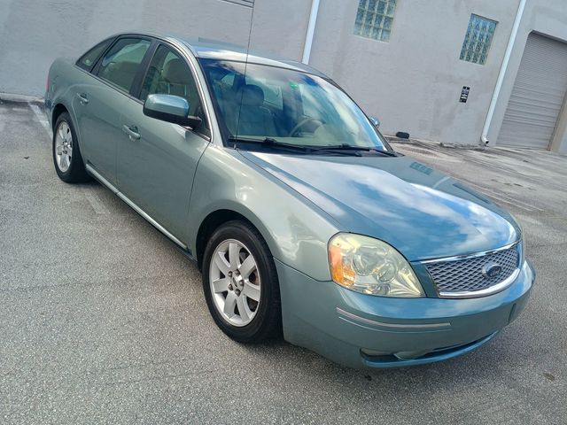 2007 Ford Five Hundred 4dr Sedan SEL FWD Clean Title Florida Car - 22956493 - 7