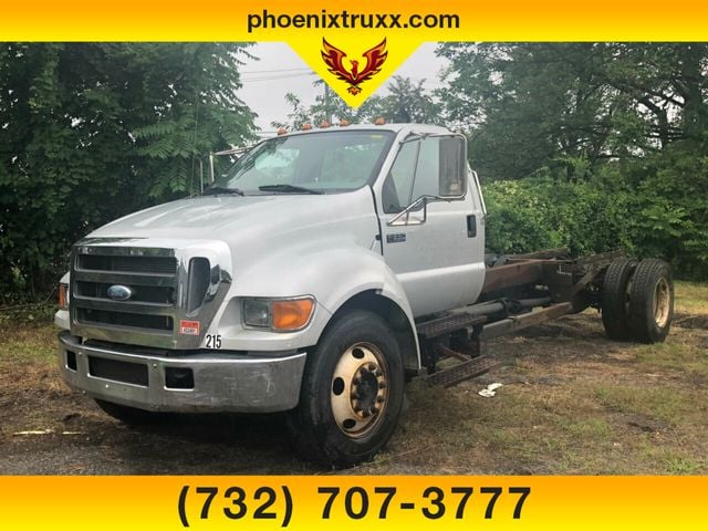 2007 Ford F-650 Super Duty XL 4X2 2dr Regular Cab LONG Chassis DRW - 18627277 - 0