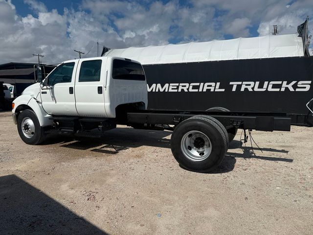 2007 Ford F-750 Crew Cab and Chassis  - 22992324 - 1