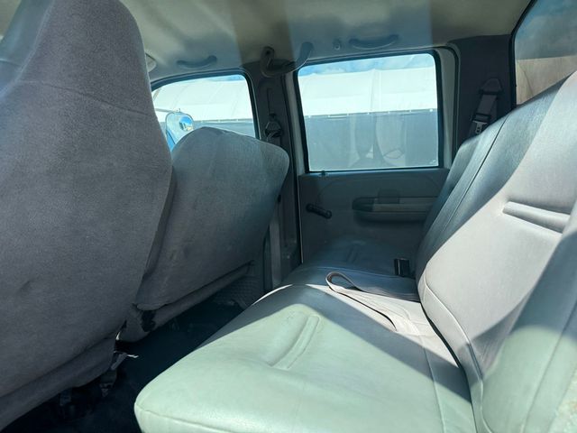 2007 Ford F-750 Crew Cab and Chassis  - 22992324 - 4