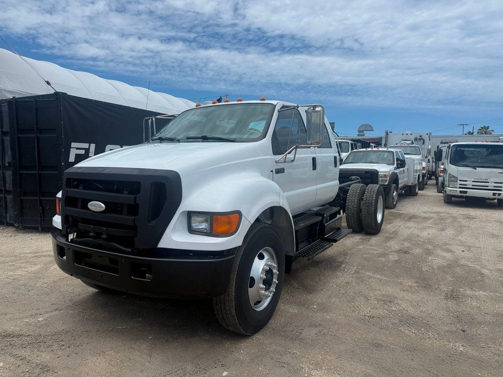 2007 Ford F-750 Crew Cab & Chassis  - 23037019 | Video 1