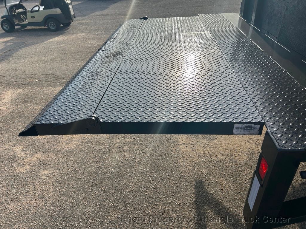 2007 Ford JUST 22k MILES! PRE EMISSION DIESEL! LIFT GATE! SUPER NICE TRUCK! 100 PICTURES! 16k LB GVW! - 22858770 - 9