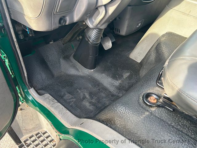 2007 Ford JUST 22k MILES! PRE EMISSION DIESEL! LIFT GATE! SUPER NICE TRUCK! 100 PICTURES! 16k LB GVW! - 22858770 - 13