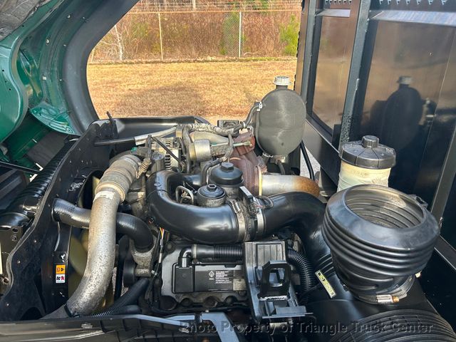 2007 Ford JUST 22k MILES! PRE EMISSION DIESEL! LIFT GATE! SUPER NICE TRUCK! 100 PICTURES! 16k LB GVW! - 22858770 - 83