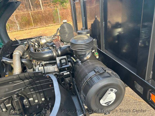 2007 Ford JUST 22k MILES! PRE EMISSION DIESEL! LIFT GATE! SUPER NICE TRUCK! 100 PICTURES! 16k LB GVW! - 22858770 - 87