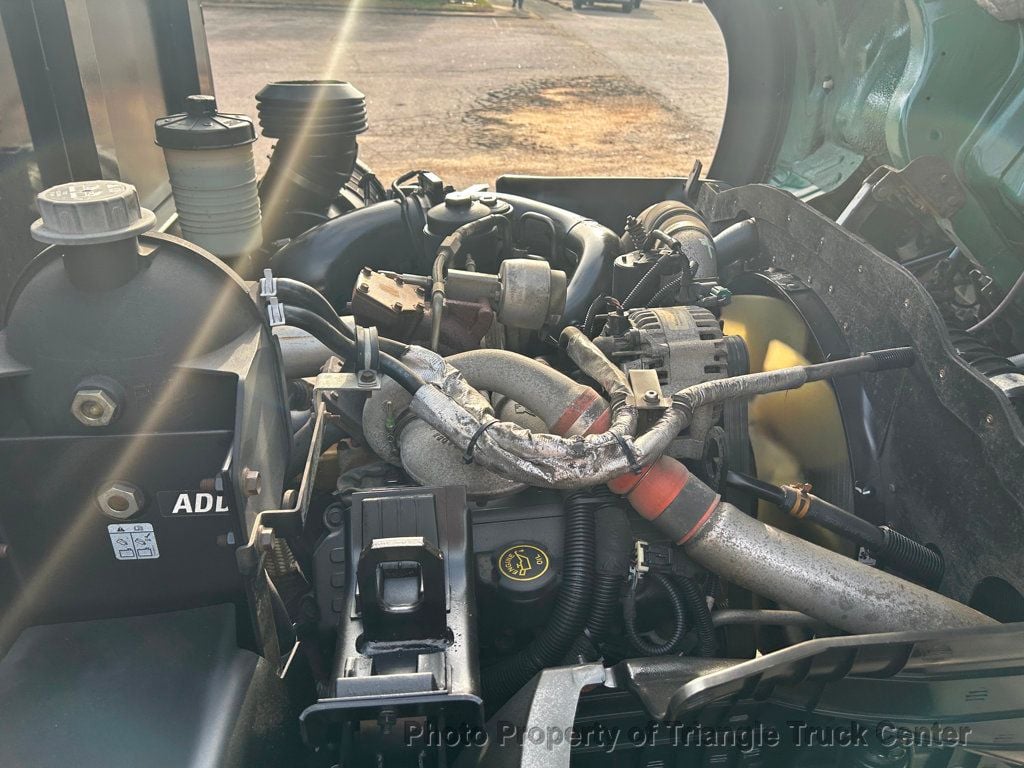 2007 Ford JUST 22k MILES! PRE EMISSION DIESEL! LIFT GATE! SUPER NICE TRUCK! 100 PICTURES! 16k LB GVW! - 22858770 - 92