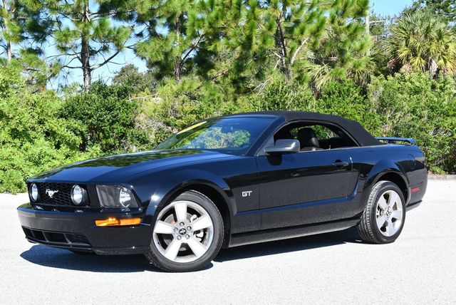 2007 Ford Mustang 2 Door Convertible GT Deluxe - 23088232 - 24