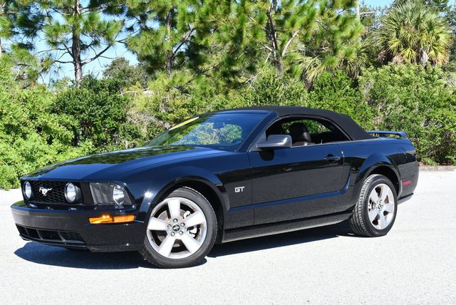 2007 Ford Mustang 2 Door Convertible GT Deluxe - 23088232 - 25