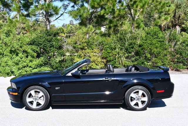 2007 Ford Mustang 2 Door Convertible GT Deluxe - 23088232 - 27
