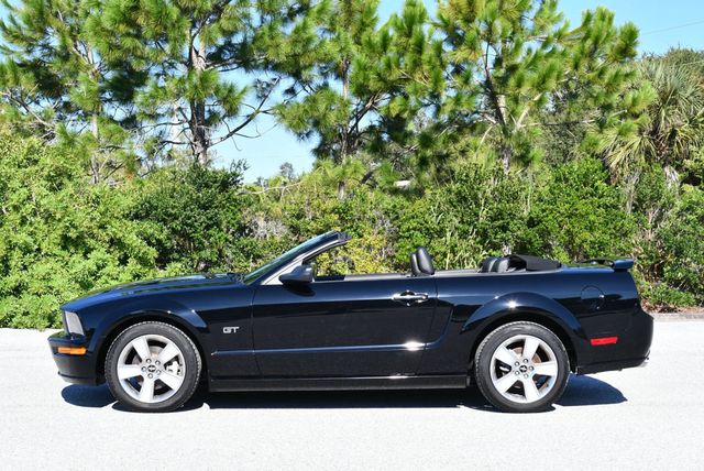 2007 Ford Mustang 2 Door Convertible GT Deluxe - 23088232 - 29