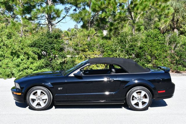 2007 Ford Mustang 2 Door Convertible GT Deluxe - 23088232 - 31