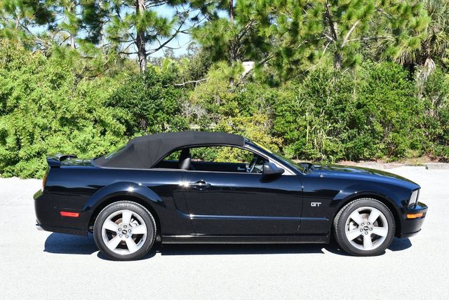 2007 Ford Mustang 2 Door Convertible GT Deluxe - 23088232 - 48