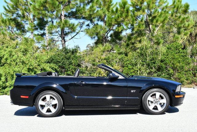 2007 Ford Mustang 2 Door Convertible GT Deluxe - 23088232 - 6