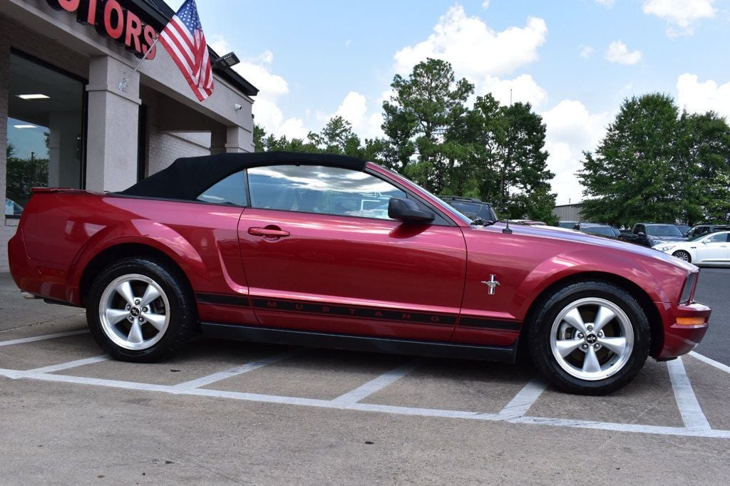 2007 Ford Mustang 2dr Convertible Deluxe - 22556965 - 5