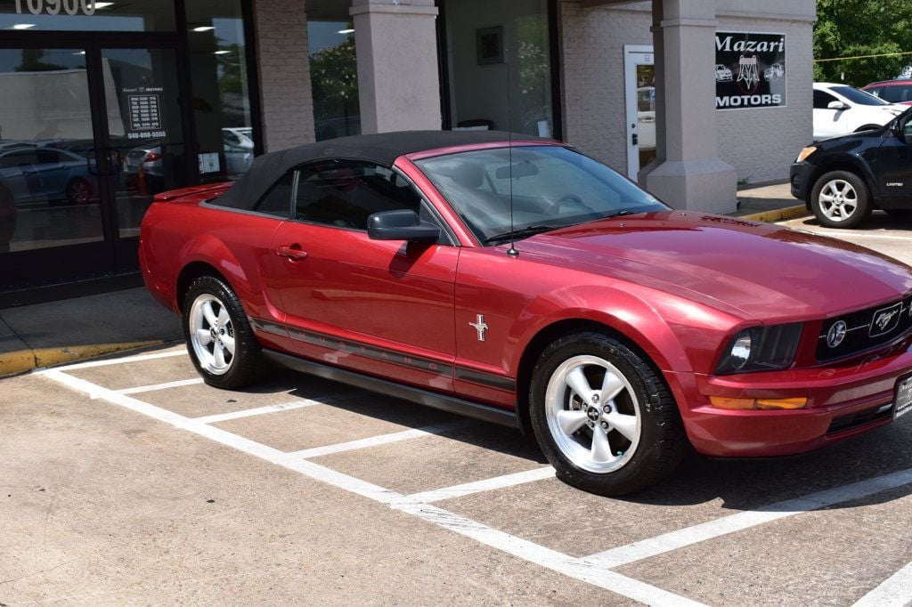 2007 Ford Mustang 2dr Convertible Deluxe - 22556965 - 8