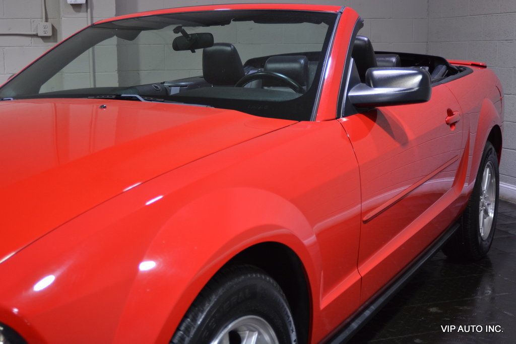 2007 Ford Mustang 2dr Convertible Deluxe - 22115776 - 11