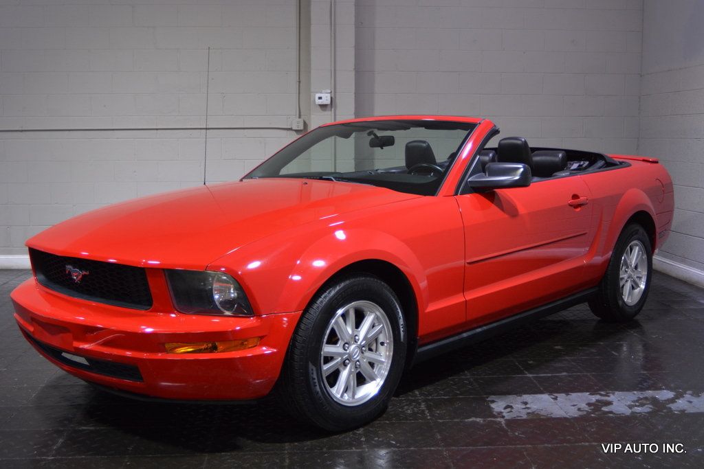 2007 Ford Mustang 2dr Convertible Deluxe - 22115776 - 5