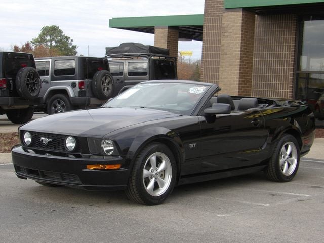 2007 Ford Mustang GT Deluxe photo 5