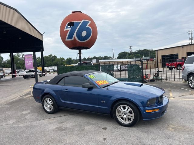 2007 Ford Mustang 2dr Convertible GT Deluxe - 23041329 - 0