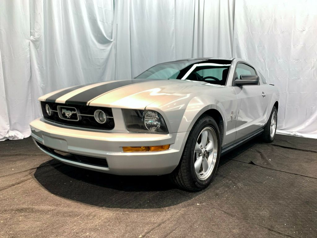 2007 Ford Mustang 2dr Coupe Deluxe - 20626564 - 0