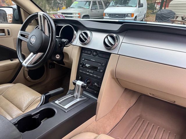 2007 Ford Mustang 2dr Coupe GT Deluxe - 22943736 - 28