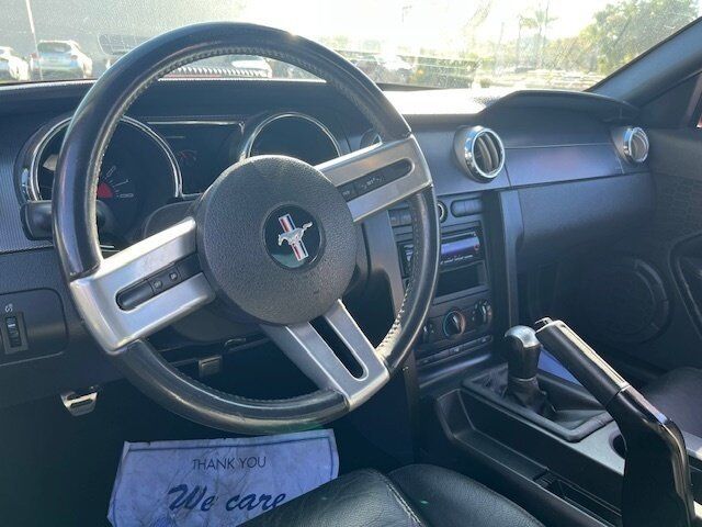 2007 Ford Mustang 2dr Coupe GT Deluxe - 22944018 - 4