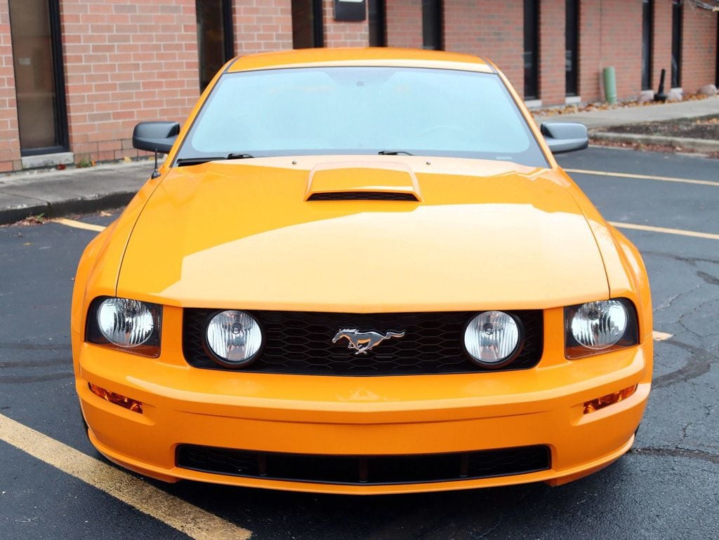 2007 Ford Mustang 2dr Coupe GT Premium - 22682132 - 4