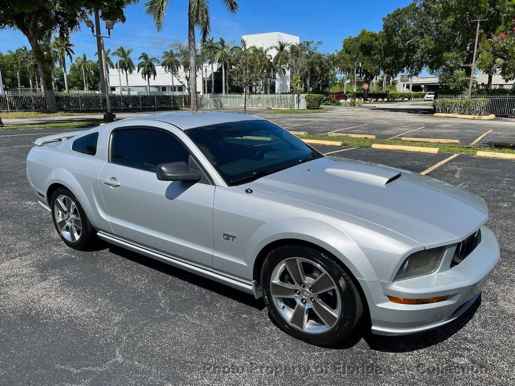 2007 Ford Mustang Coupe GT Deluxe 5-Speed Manual - 22056376 - 1