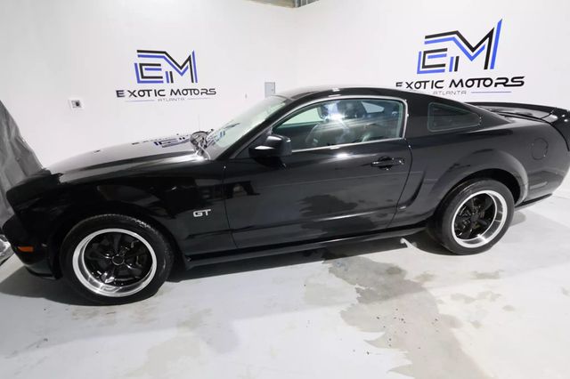 2007 Ford Mustang GT DELUXE, CLEAN CARFAX, MANUAL TRANS, LEATHER SEATS, SPOILER!!! - 22600137 - 1