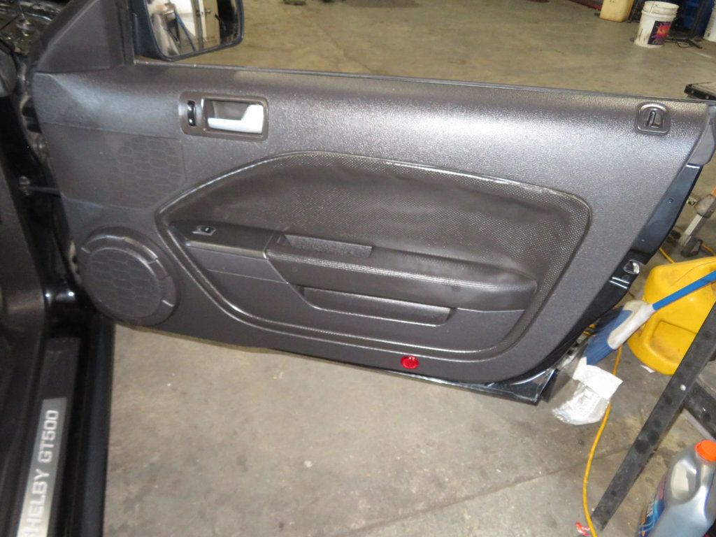 2007 Ford Mustang SVT VERY LOW MILES SHELBY GT 500 CONVERTIBLE 40K MILES  - 22771963 - 28