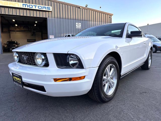 2007 Ford Mustang V6 Deluxe 2dr Fastback - 22891546 - 1